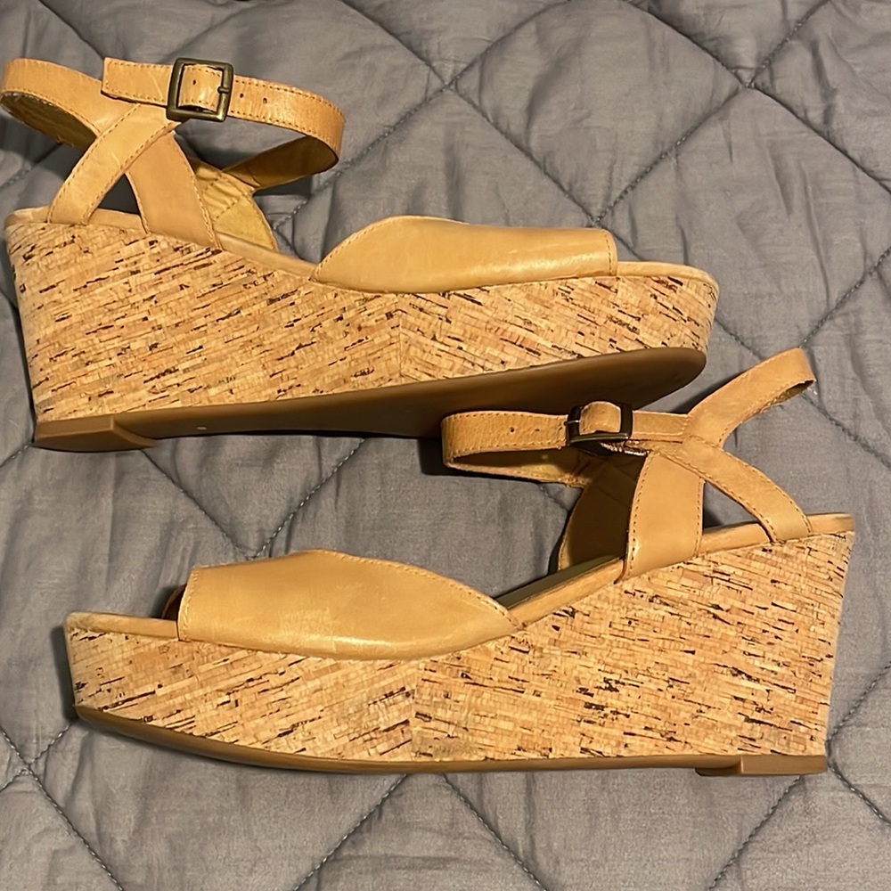 Me Too Brown Wedges Women’s 8.5
